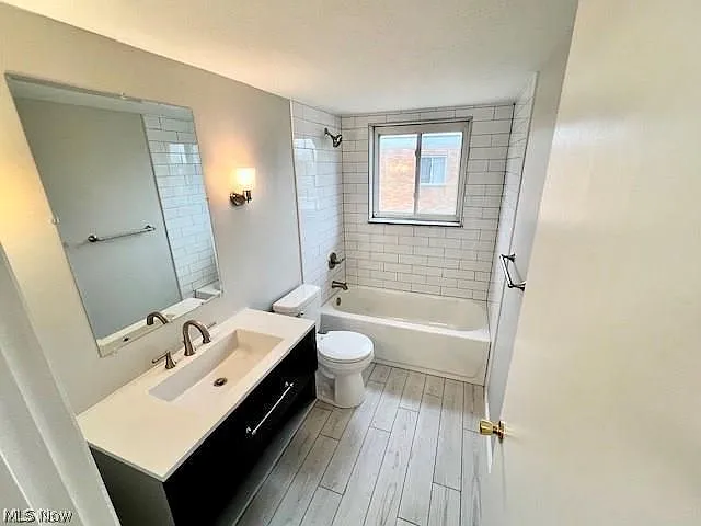 20550 Detroit Rd #11 — Photo 9