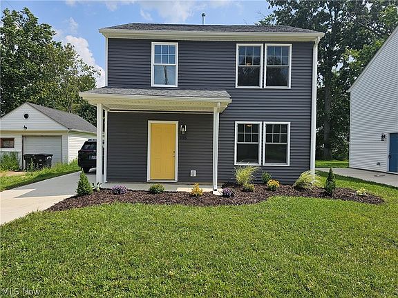 2nd image of 335 N Abbe Rd
