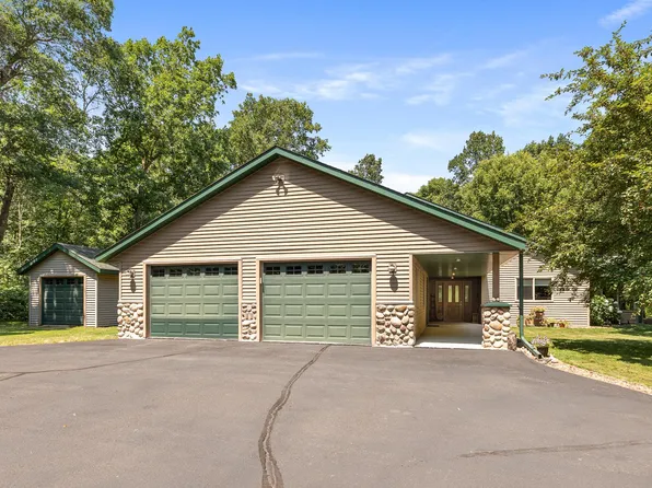 9809 Ravenswood Rd, Brainerd, MN 56401