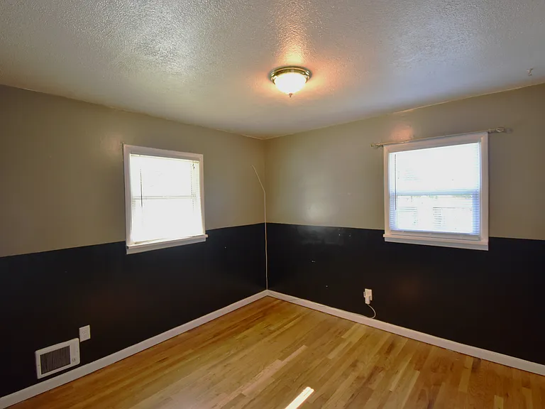336 W Washington St — Photo 6