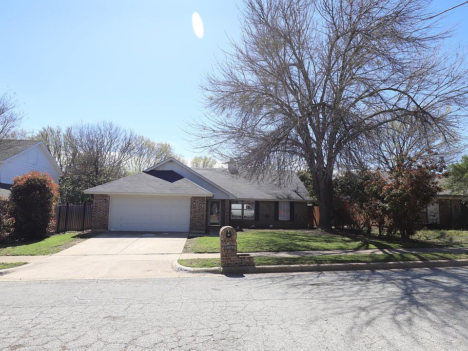 1005 Parkhill Ave, Saginaw, TX 76179 Zillow