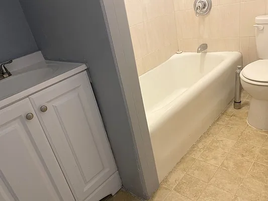 Rented by Citi Nest Group LLC | media 27