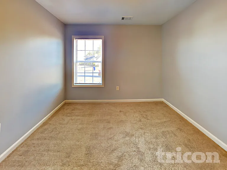9591 Poole Rd — Photo 11