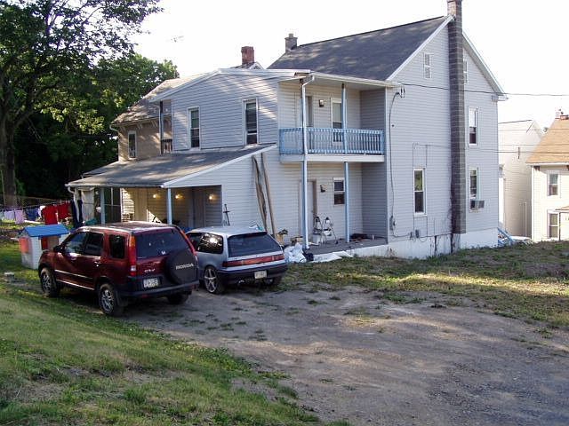 2nd image of 580 River Dr
