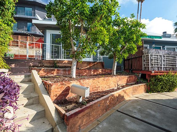 2nd image of 6916 Paseo Del Serra