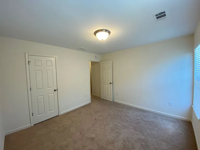 1490 Avalon Creek Rd — Photo 10