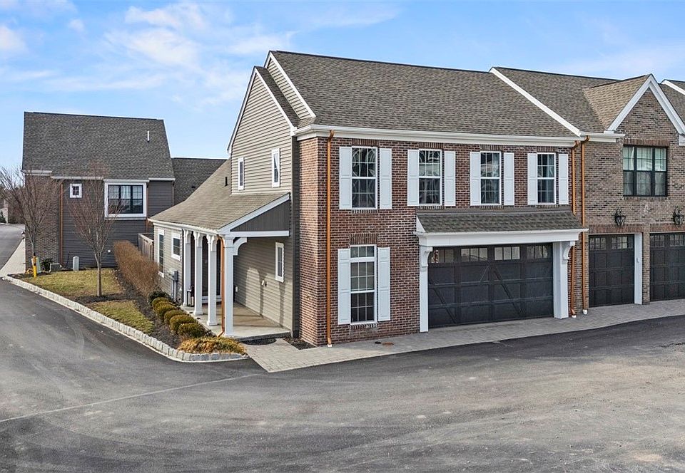 1st image of 304 Parade St