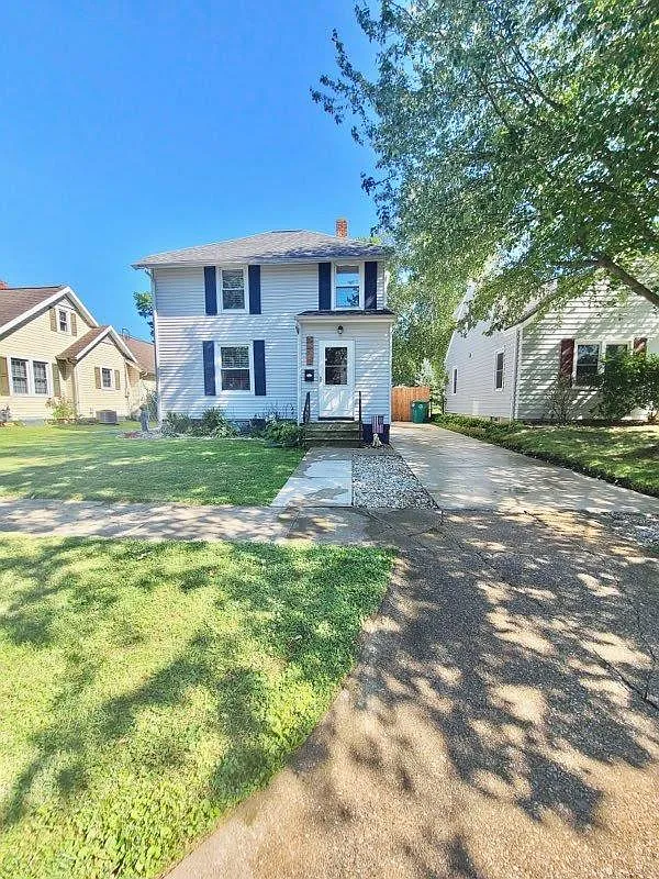 1412 Illinois Ave photo 1