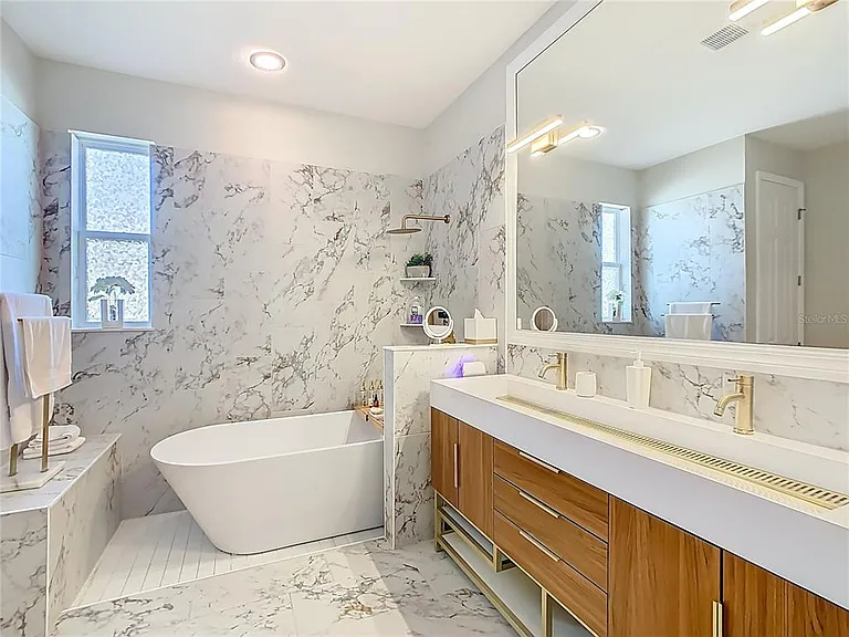 790 Carmel Ln — Photo 26