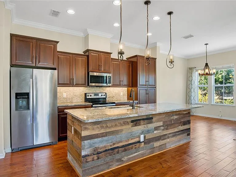 921 Taramundi Dr — Photo 6