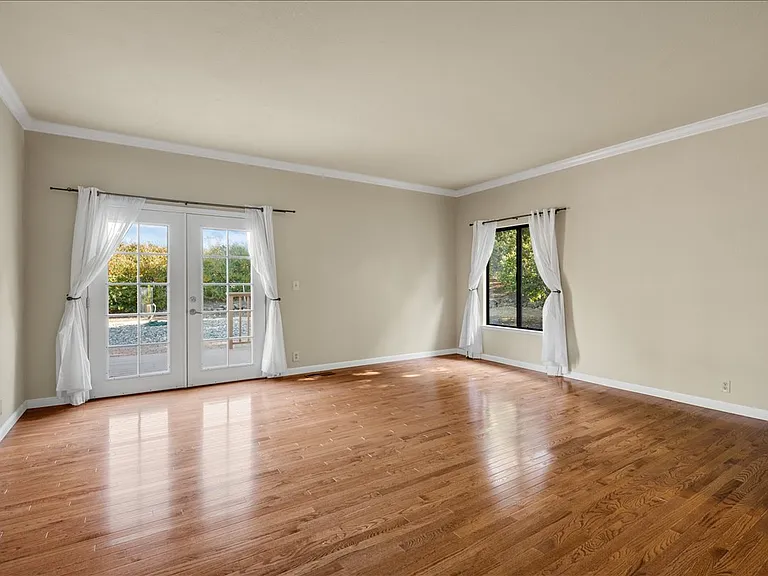 27220 Carrington Cir — Photo 18