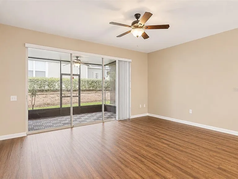 2561 Galliano Cir — Photo 14