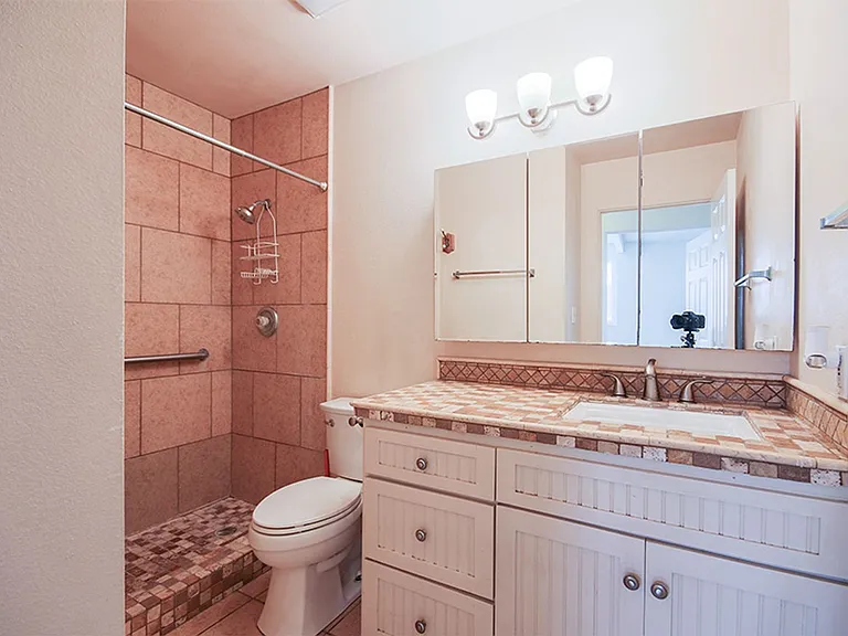 5542 Fernhill Cir — Photo 19