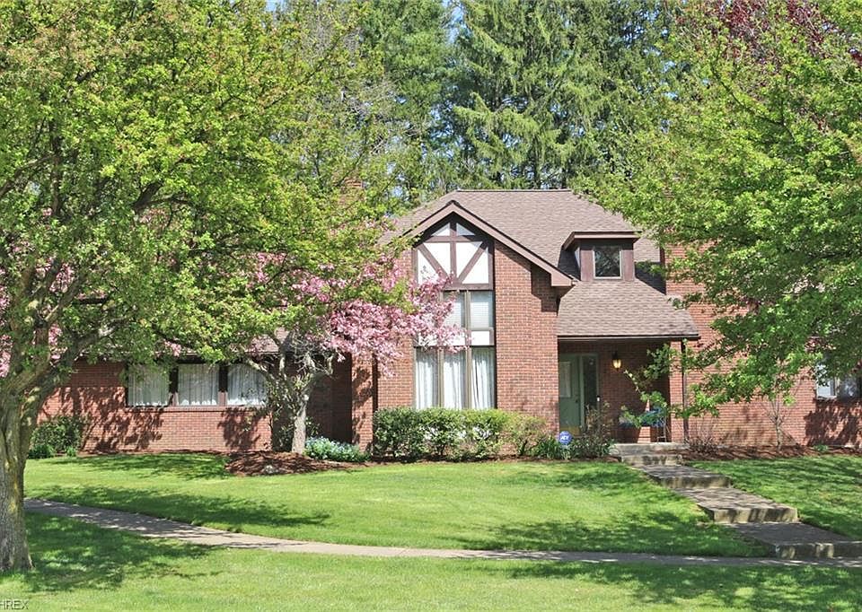 1st image of 1701 Rosewood Dr