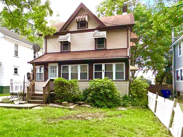 2176 Stone St, Cuyahoga Falls, OH 44221