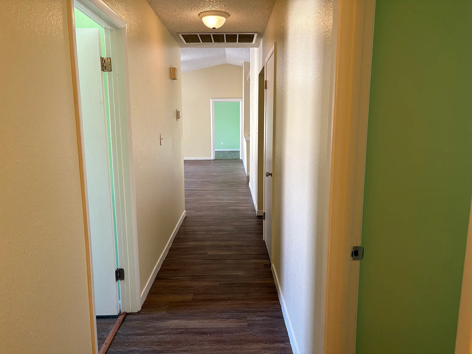 6417 Pearcrest Rd N — Photo 3