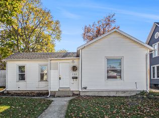 705 E 3rd St, Mishawaka, IN 46544