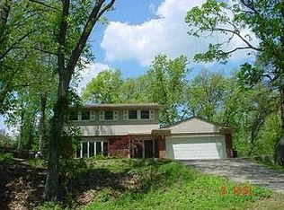 670 Canyon Rd, Oakland Twp, MI 48306