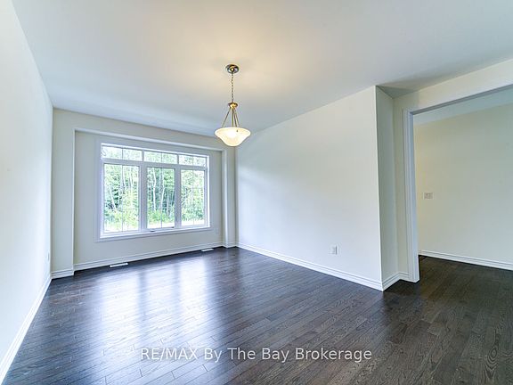 4th image of 174 Mapleside Dr