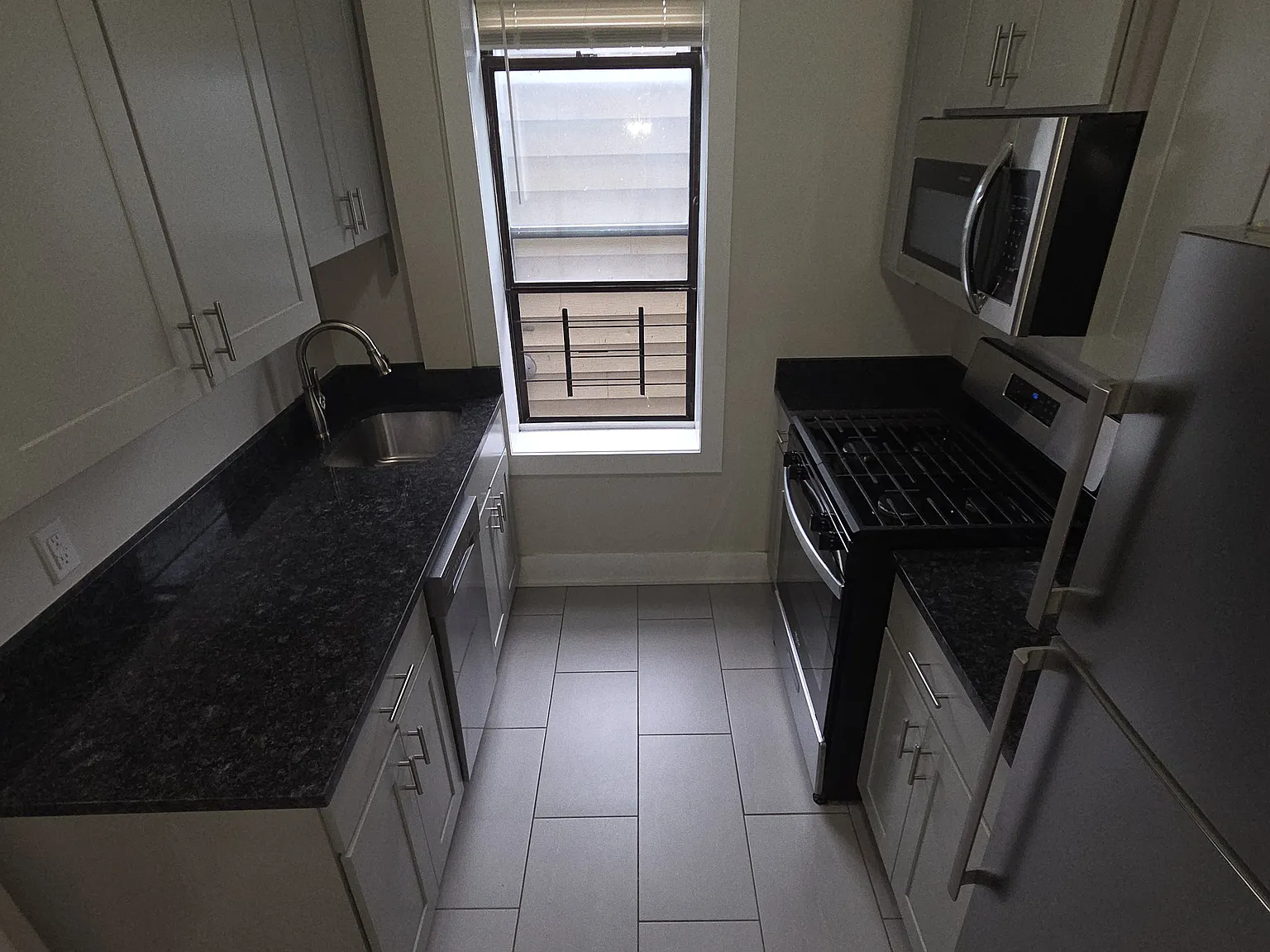 650 Palisade Ave — Photo 4