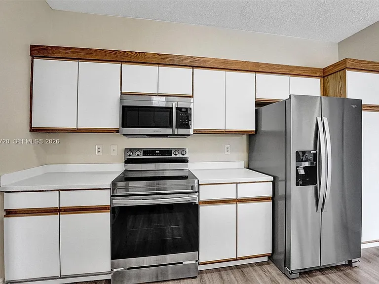 1224 Sussex St — Photo 13
