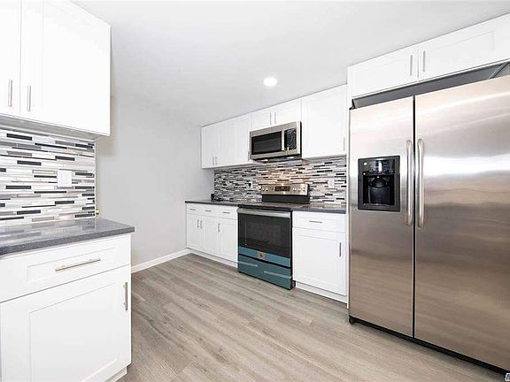 4th image of 1023 Sipp Ave