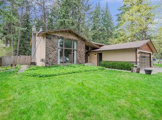 11933 N Emerald Dr, Hayden Lake, ID 83835