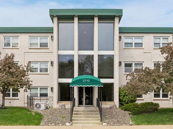 2710 Dale St N #B107, Roseville, MN 55113