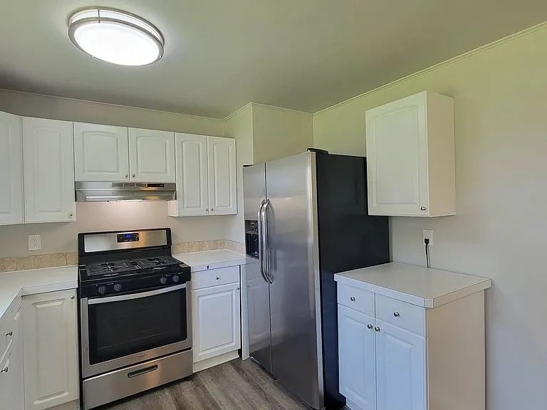 425 W 12th Ave — Photo 9
