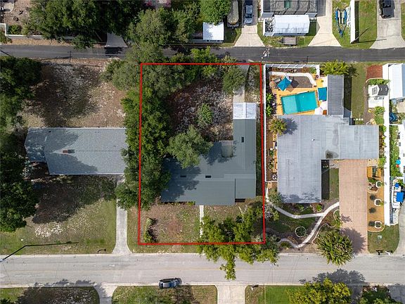 2nd image of 6 Golf View Cir NE
