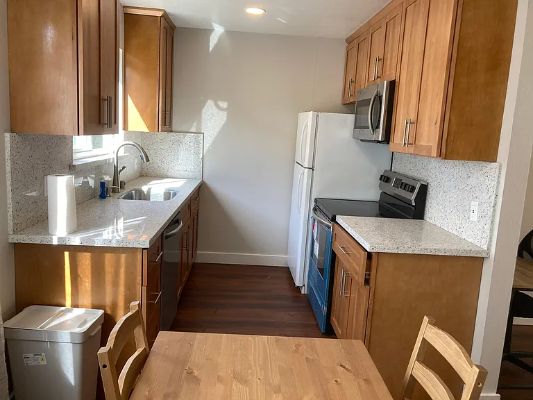 1691 Ontario Dr #3 — Photo 14
