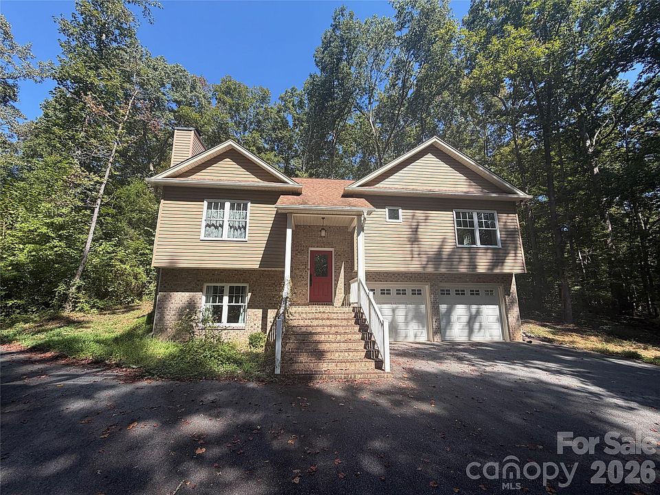 1st image of 383 Lee Ave