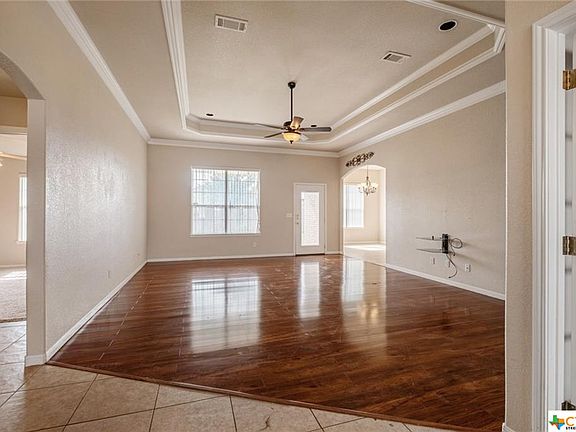 3rd image of 308 Dixon Dr