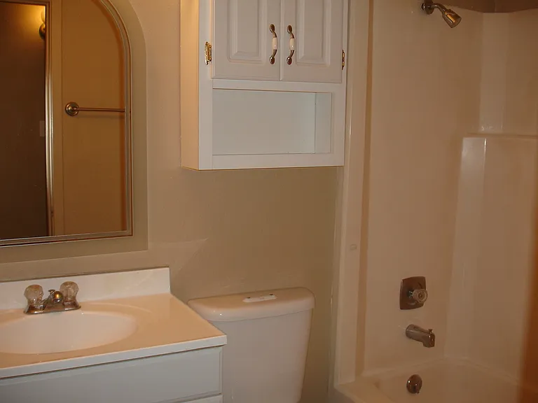 4155 Freestone St — Photo 2