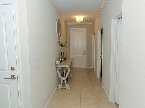 4th image of 4010 Tomoka Drive