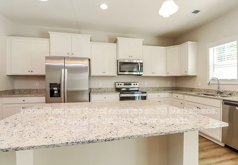 1340 Curlew Cir — Photo 5
