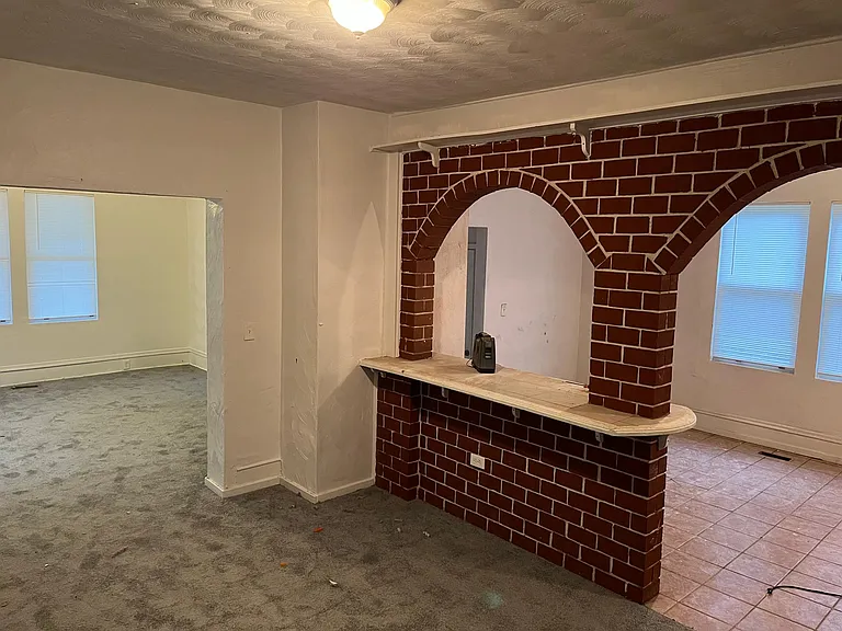 2814 Madison Ave — Photo 5