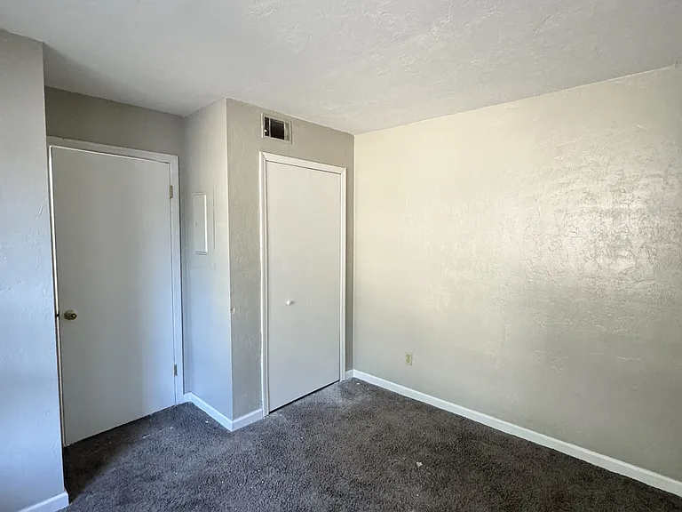 1211 Stone Greene St — Photo 17