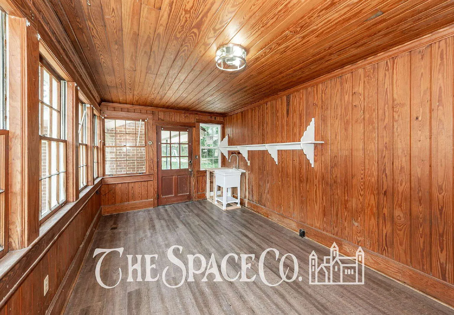 4 bed, 4.0 bath, 3806 sqft, $2,600 — Photo 1