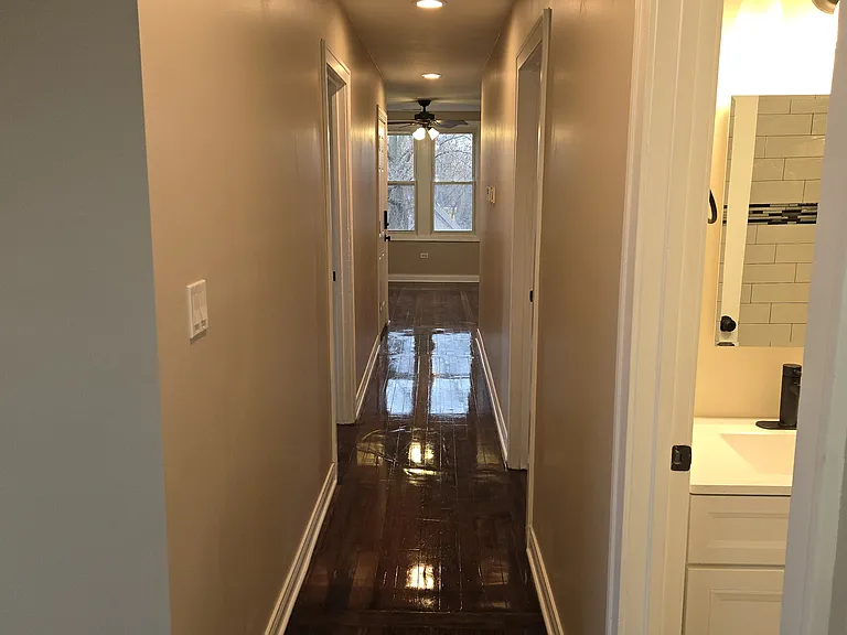 7948 S Escanaba Ave #3 — Photo 11