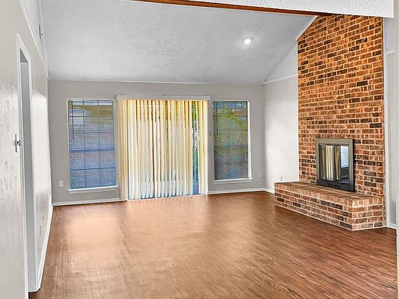 5th image of 626 Overlook Ct