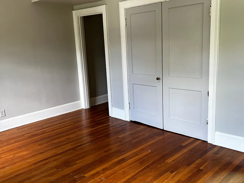 222 Campsie Pl #3