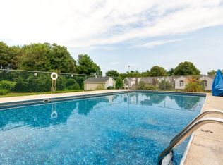 112 Riverview Pl APT B, Southbridge, MA 01550