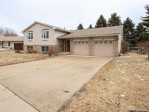 2nd image of 5909 W Chadwick Pl