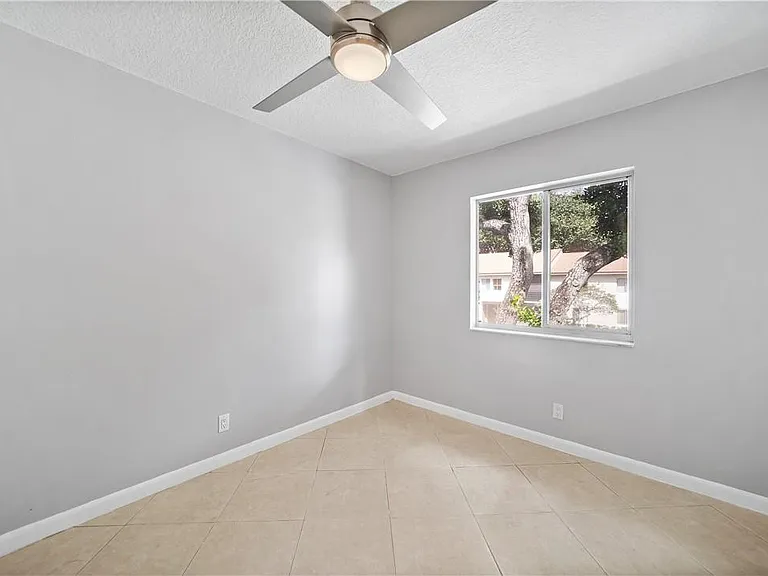 503 Gardens Dr #202 — Photo 18