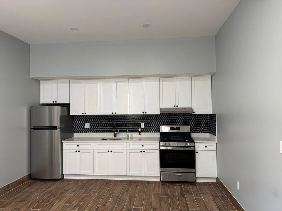 1st image of 100 E Merrick Rd #1