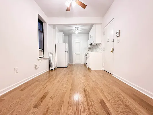 Living room, photo 1