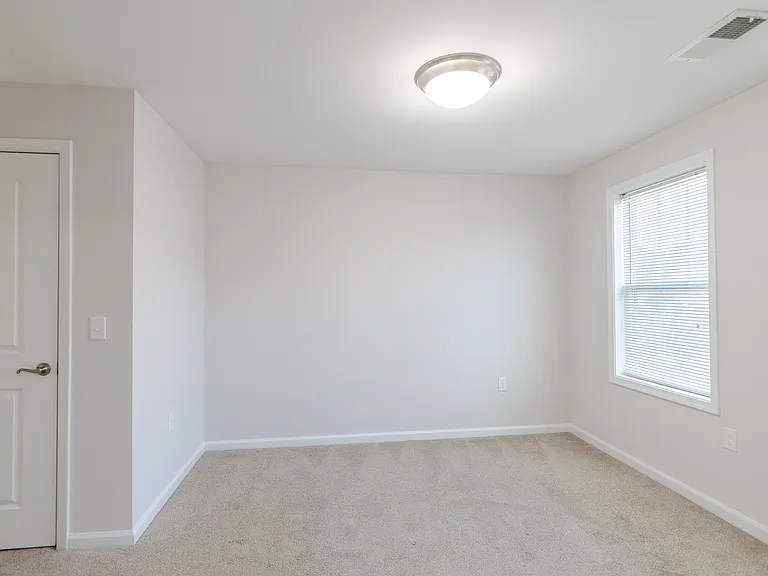 Hawks Landing Apartments — Photo 7