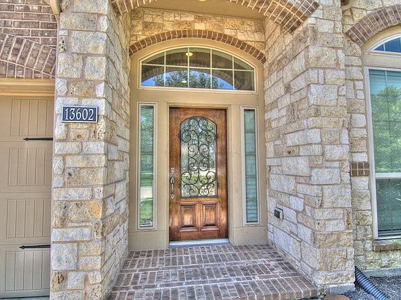 4th image of 13602 Briar Rose Dr