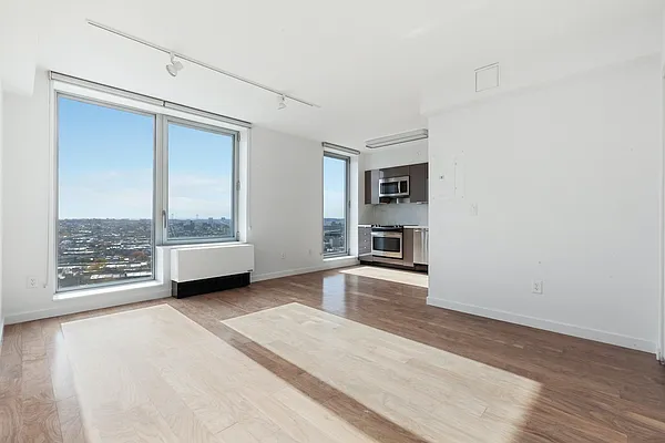 Rented by Greystar | media 2